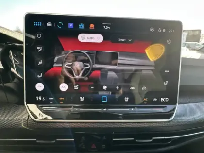 Photo 52 Volkswagen Golf  1.5 eHybrid 272 DSG6