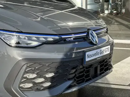 Photo 32 Volkswagen Golf  1.5 eHybrid 272 DSG6