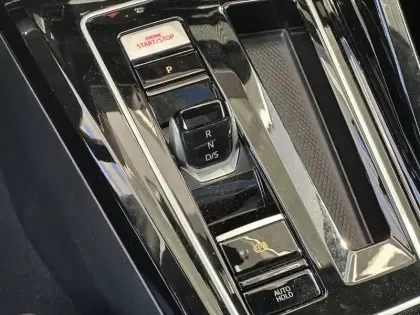 Photo 55 Volkswagen Golf  1.5 eHybrid 272 DSG6