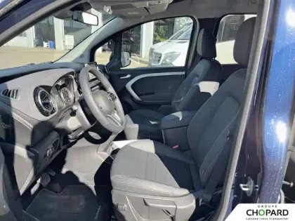 Photo 11 Mercedes EQT  200