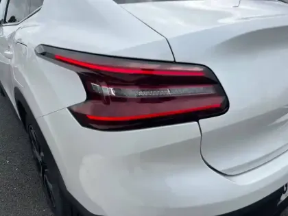 Photo 16 Citroën C4 e- X 136 ch Automatique