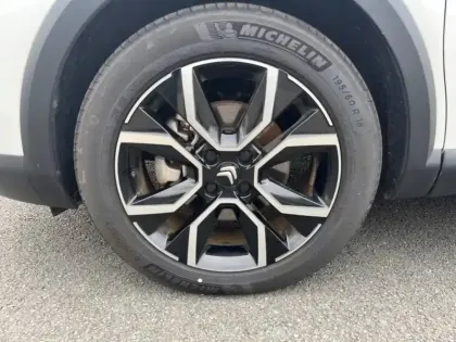 Photo 12 Citroën C4 e- X 136 ch Automatique