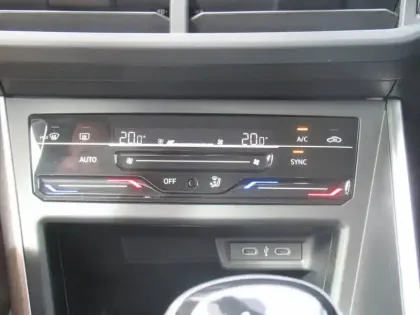 Photo 66 Volkswagen Taigo  1.0 TSI 110 BVM6