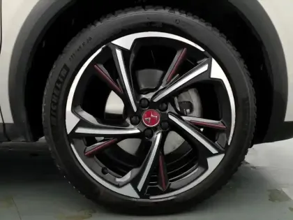 Photo 14 DS DS 7 DS7 Crossback Hybride E-Tense 300 EAT8 4x4 Performance Line+