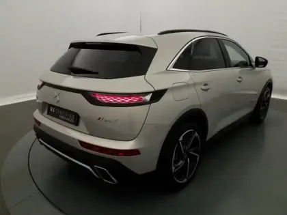 Photo 26 DS DS 7 DS7 Crossback Hybride E-Tense 300 EAT8 4x4 Performance Line+