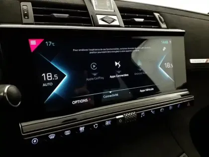 Photo 10 DS DS 7 DS7 Crossback Hybride E-Tense 300 EAT8 4x4 Performance Line+