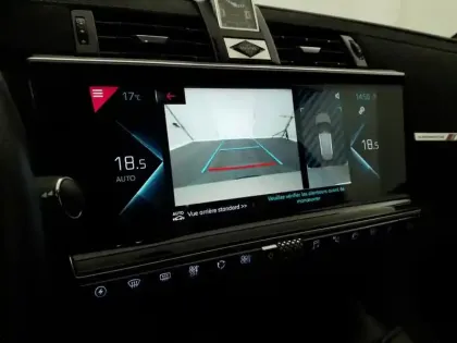 Photo 24 DS DS 7 DS7 Crossback Hybride E-Tense 300 EAT8 4x4 Performance Line+