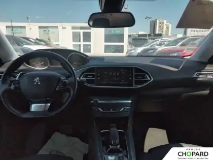 Photo 14 Peugeot 308  PureTech 130ch S&S EAT8