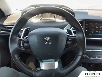 Photo 15 Peugeot 308  PureTech 130ch S&S EAT8