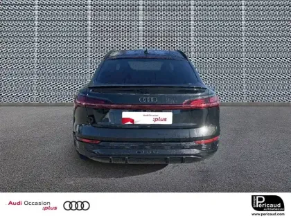 Photo 18 Audi Q8 E-Tron  Sportback 55 408 ch 114 kWh Quattro