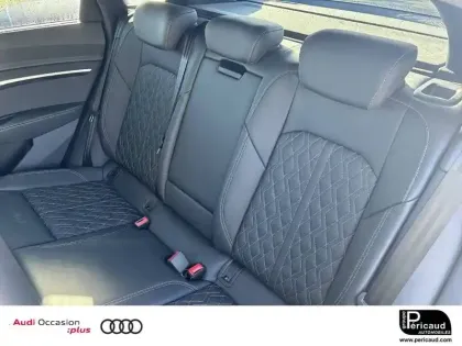Photo 22 Audi Q8 E-Tron  Sportback 55 408 ch 114 kWh Quattro
