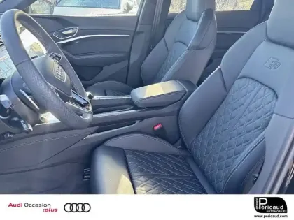 Photo 21 Audi Q8 E-Tron  Sportback 55 408 ch 114 kWh Quattro