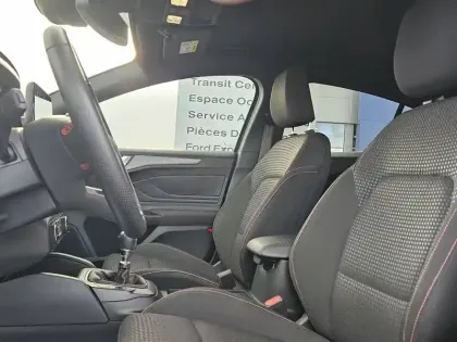 Photo 23 Ford Focus Gén. IV Ph1 ST-Line 5