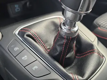 Photo 32 Ford Focus Gén. IV Ph1 ST-Line 5