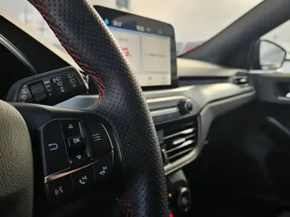 Photo 35 Ford Focus Gén. IV Ph1 ST-Line 5