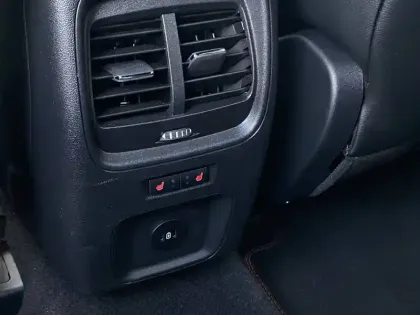 Photo 77 Ford Kuga  2.5 Duratec 225 ch PHEV Powershift