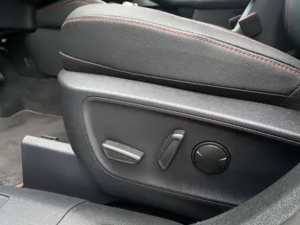 Photo 39 Ford Kuga  2.5 Duratec 225 ch PHEV Powershift