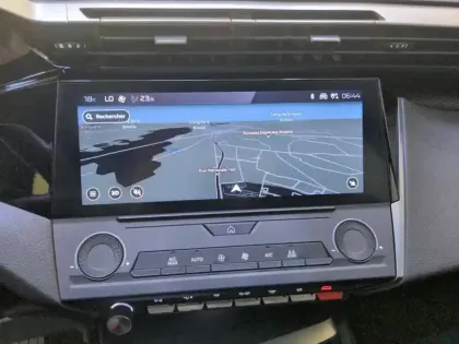 Photo 11 Peugeot 308  PHEV 180 e-EAT8