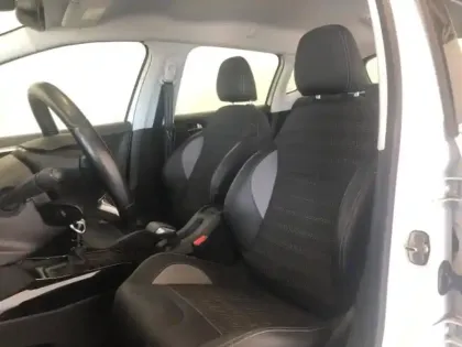 Photo 8 Peugeot 2008  1.2 PureTech 110ch Allure S&S