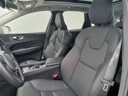 Photo 3 Volvo Xc60  T6 Recharge AWD 253 ch + 145 ch Geartronic 8