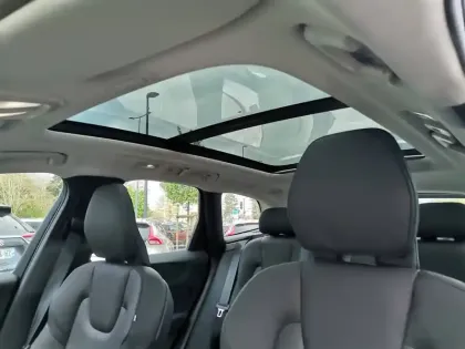 Photo 19 Volvo Xc60  T6 Recharge AWD 253 ch + 145 ch Geartronic 8