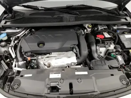 Photo 6 Peugeot 308  PHEV 180 e-EAT8 Allure