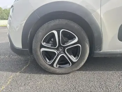 Photo 14 Citroën C3  PureTech 83 S&S BVM5 C-Series