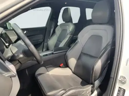 Photo 7 Volvo Xc60  T6 Recharge AWD 253 ch + 87 ch Geartronic 8