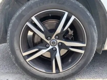 Photo 14 Volvo Xc60  T6 Recharge AWD 253 ch + 87 ch Geartronic 8