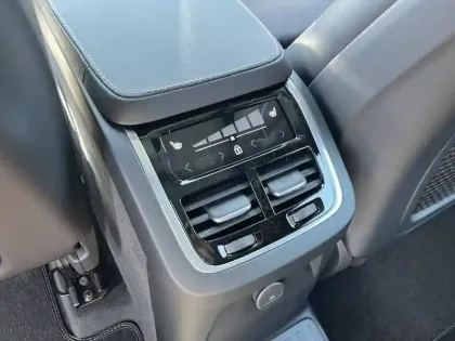 Photo 44 Volvo Xc90  T8 AWD Hybride Rechargeable 310+145 ch Geartronic 8 7pl