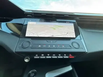 Photo 21 Peugeot 308  BlueHDi 130ch S&S EAT8