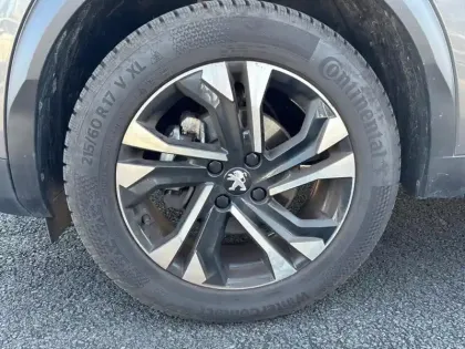 Photo 14 Peugeot 2008  PureTech 130 S&S BVM6 GT