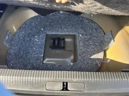 Photo 26 Peugeot 2008  PureTech 130 S&S BVM6 GT