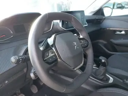 Photo 28 Peugeot 208  PureTech 75 S&S BVM5