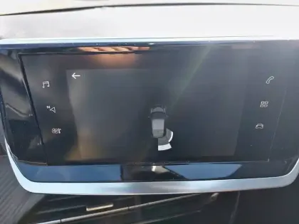 Photo 29 Peugeot 208  PureTech 75 S&S BVM5