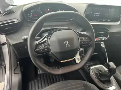 Photo 48 Peugeot 208  PureTech 75 S&S BVM5