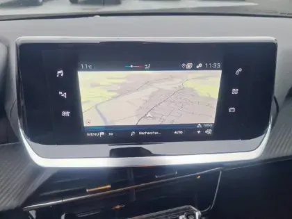 Photo 17 Peugeot 208  PureTech 75 S&S BVM5