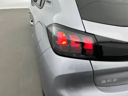 Photo 36 Peugeot 208 Gén. II Ph1 NG Active Pack 5