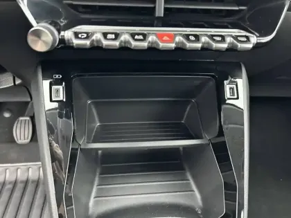 Photo 44 Peugeot 208 Gén. II Ph1 NG Active Pack 5