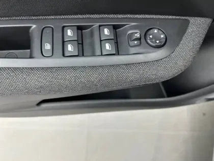 Photo 37 Peugeot 208 Gén. II Ph1 NG Active Pack 5