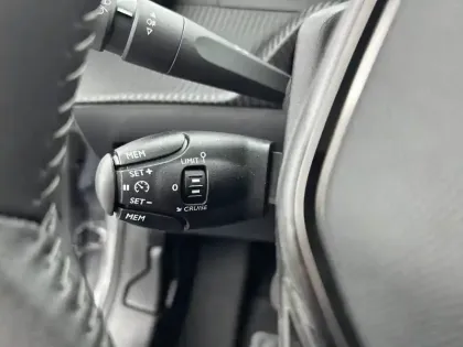 Photo 67 Peugeot 208  PureTech 75 S&S BVM5