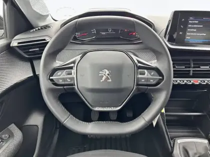 Photo 55 Peugeot 208  PureTech 75 S&S BVM5