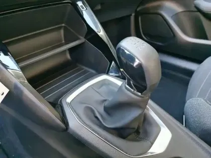 Photo 13 Peugeot 208  PureTech 75 S&S BVM5