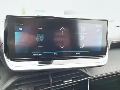 Photo 14 Peugeot 2008  Electrique 136 ch