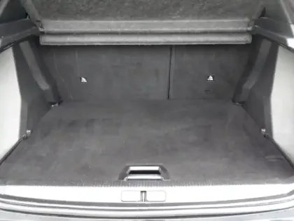 Photo 11 Peugeot 2008  e- 136ch Allure