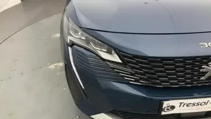 Photo 13 Peugeot 3008  Hybrid 136 e-DCS6 Allure Pack