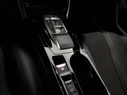 Photo 23 Peugeot 208  Electrique 50 kWh 136ch GT