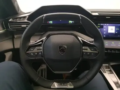 Photo 15 Peugeot 308  PureTech 130ch S&S EAT8