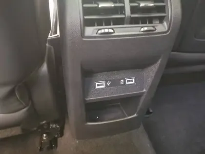 Photo 20 Peugeot 308  PureTech 130ch S&S EAT8