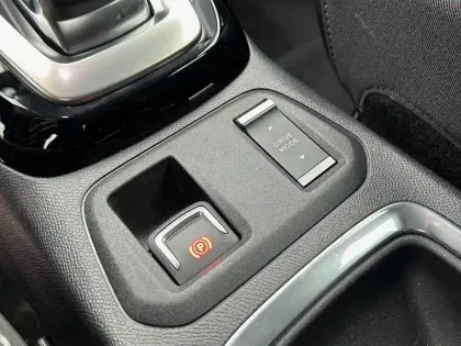 Photo 12 Opel Corsa  Electrique 136 ch & Batterie 50 kw/h